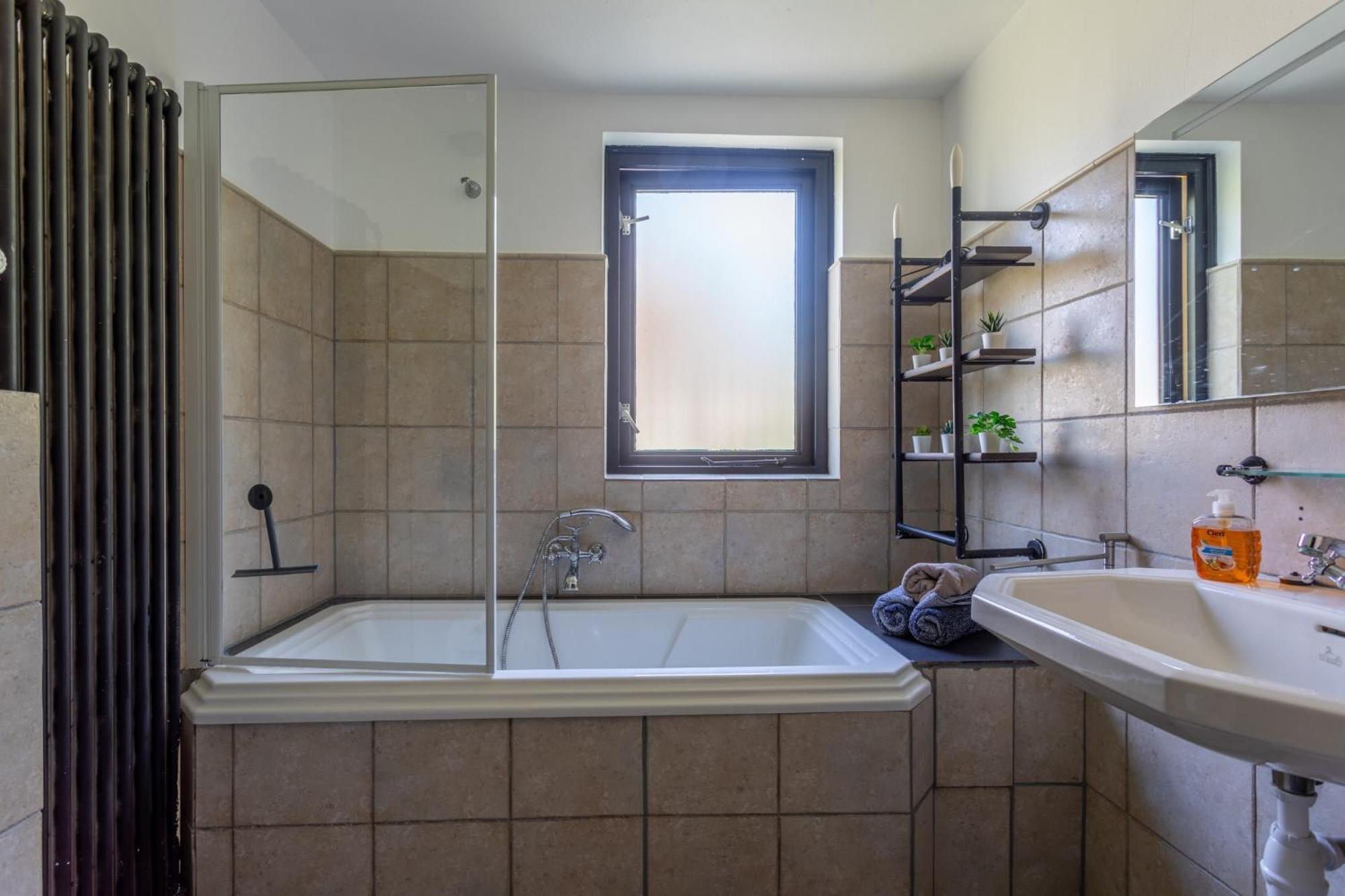La Casa Pacha Mama Sauna En Hottub Ewijk Dış mekan fotoğraf